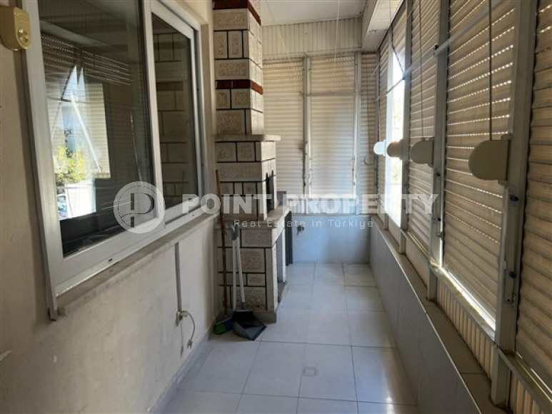 Ухоженная просторная квартира 120 м2 с двумя балконами в самом центре Аланьи, Гюллерпинари-id-3750-фото-6