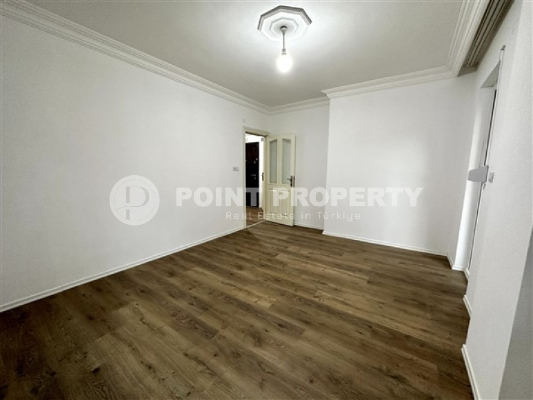 Удобная 1+1 квартира 80 м2 с двумя ванными комнатами и балконами в центре Аланьи-id-3751-фото-2