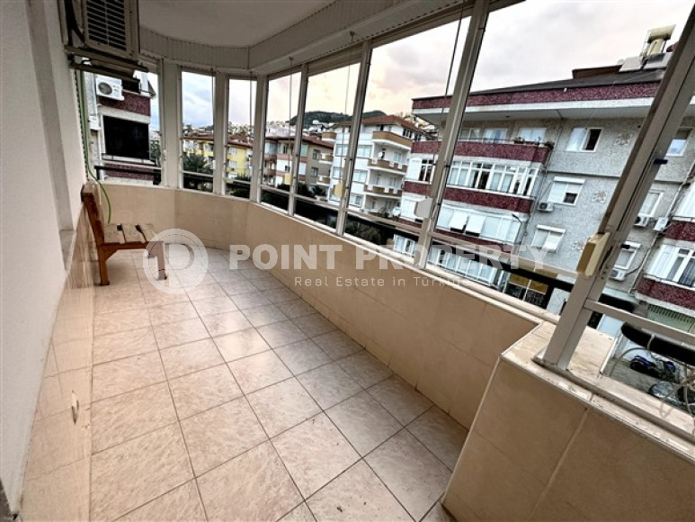 Удобная 1+1 квартира 80 м2 с двумя ванными комнатами и балконами в центре Аланьи-id-3751-фото-5