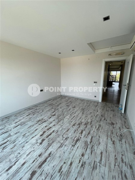 Роскошный семикомнатный пентхаус 500 м2, центр Аланьи. Возможность получения гражданства при покупке.-id-3753-фото-6