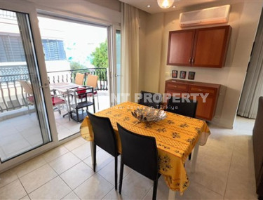 Светлая просторная квартира с двумя спальными комнатами в центре района Нижняя Оба.-id-3754-фото-3