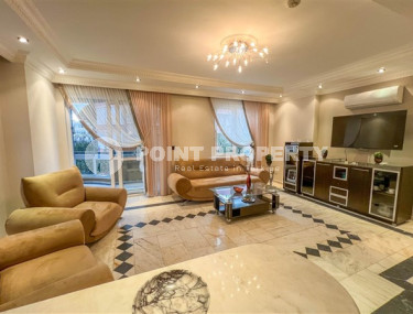 Меблированная квартира с двумя спальными комнатами на закрытой территории с бассейном и садом.-id-3755-фото-2