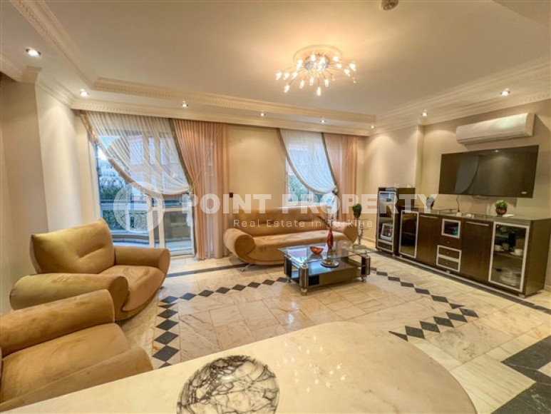 Меблированная квартира с двумя спальными комнатами на закрытой территории с бассейном и садом.-id-3755-фото-2