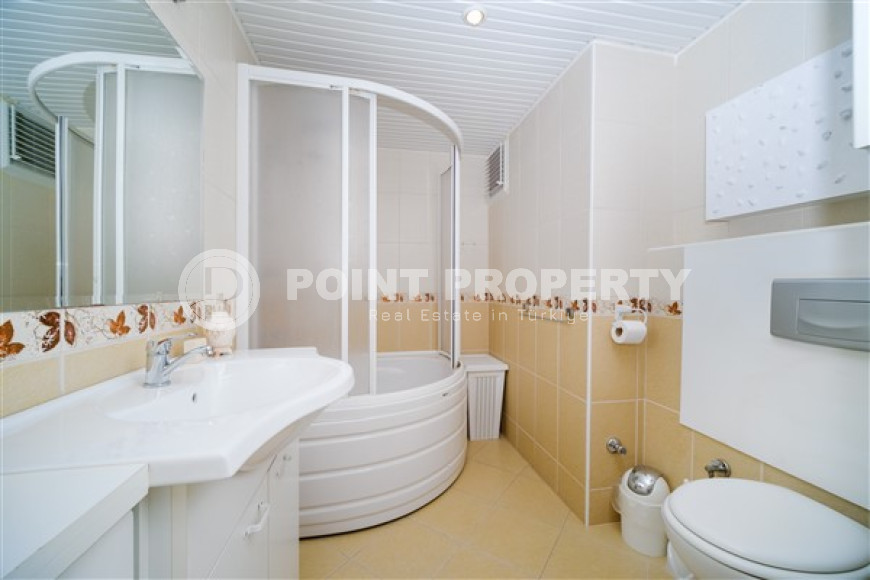 Просторные двухуровневые апартаменты на 9-м этаже с мансардой с панорамным видом на море.-id-3761-фото-9