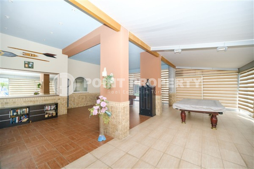 Просторные двухуровневые апартаменты на 9-м этаже с мансардой с панорамным видом на море.-id-3761-фото-16