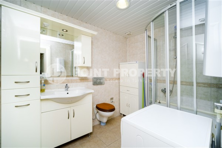 Меблированная квартира с двумя спальными комнатами в 700 метрах от моря.-id-3763-фото-9