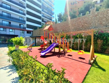 Двухуровневые апартаменты с площадью 240 м2, без мебели, район Тосмур-id-3765-фото-4