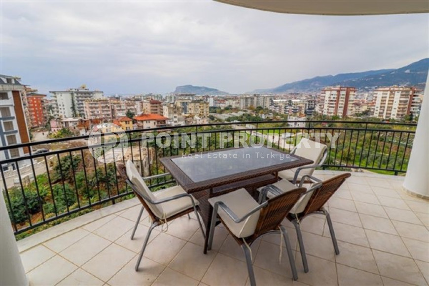 Well-kept three-room apartment 115 m2 in a complex with a beautiful garden plot, Tosmur district-id-3773-photo-3