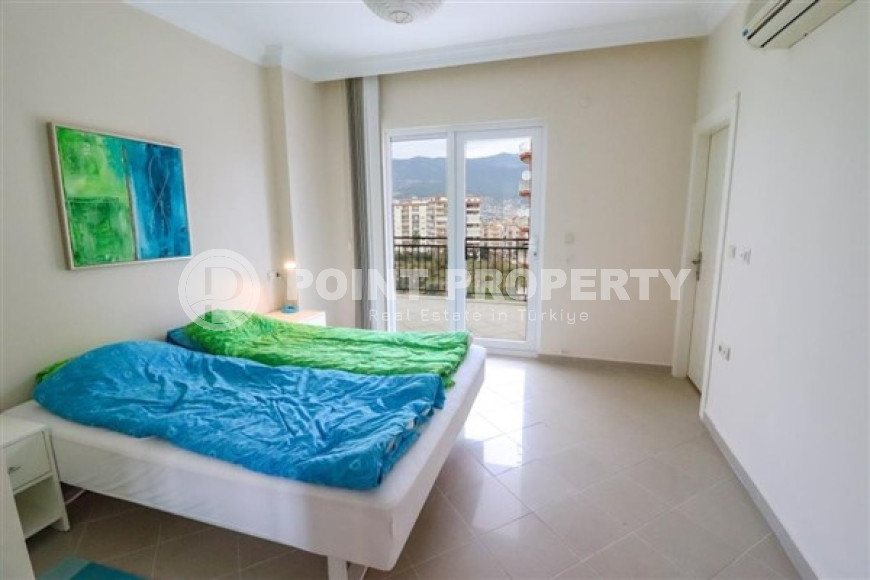 Well-kept three-room apartment 115 m2 in a complex with a beautiful garden plot, Tosmur district-id-3773-photo-6