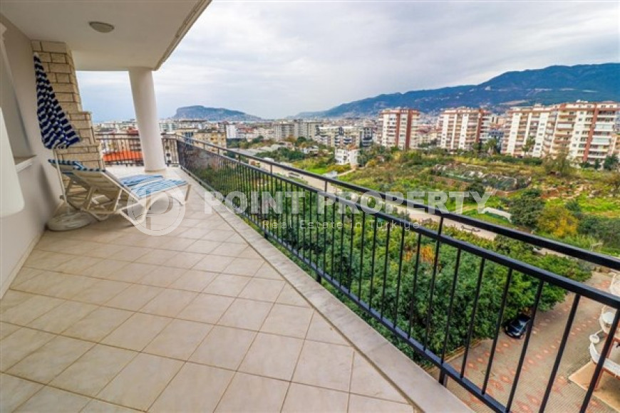 Well-kept three-room apartment 115 m2 in a complex with a beautiful garden plot, Tosmur district-id-3773-photo-9
