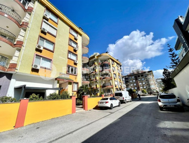 Трёхкомнатная квартира с мебелью с площадью 110 м2 в районе Аланьи, Оба-id-3777-фото-3