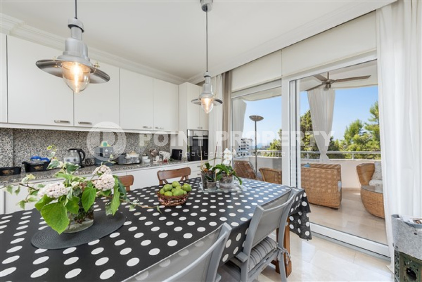 Прекрасная стильная квартира с современным дизайном и просторным балконом.-id-3781-фото-3