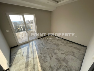 Просторный дуплекс на 5-м этаже с мансардой с панорамным видом на город и море.-id-3785-фото-4