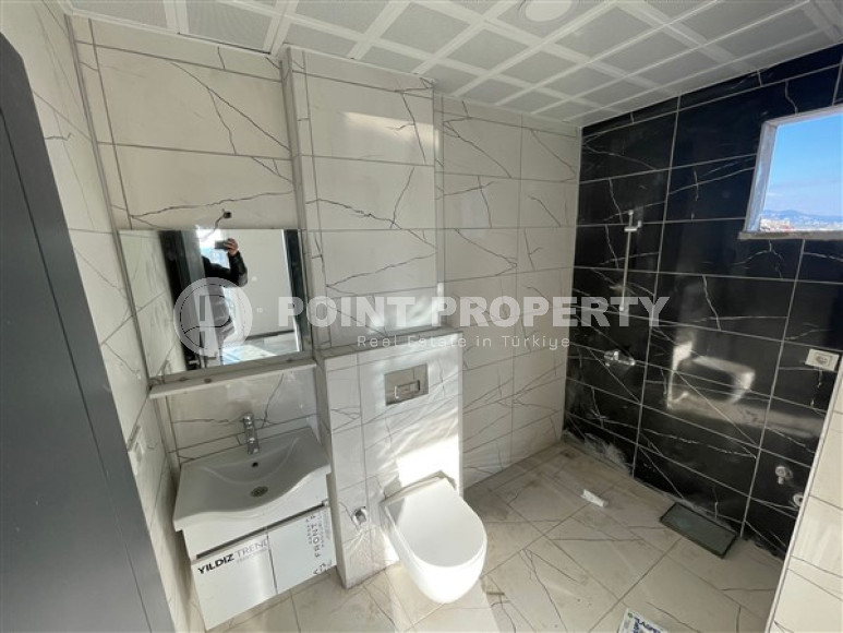 Просторный дуплекс на 5-м этаже с мансардой с панорамным видом на город и море.-id-3785-фото-6