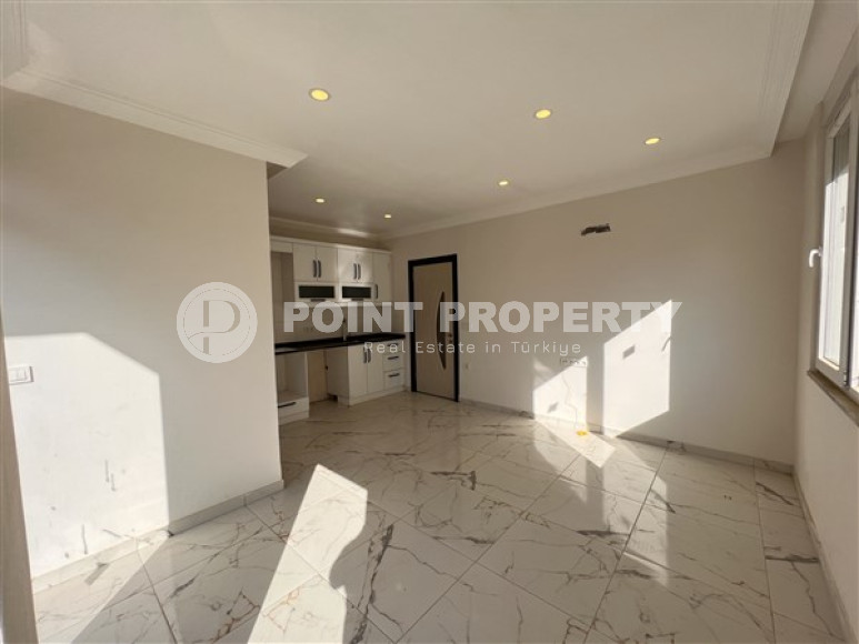 Небольшая квартира с одной спальной комнатой на 2-м этаже в новом доме.-id-3787-фото-2