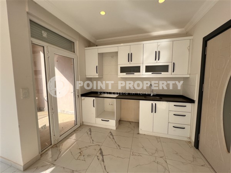 Небольшая квартира с одной спальной комнатой на 2-м этаже в новом доме.-id-3787-фото-3