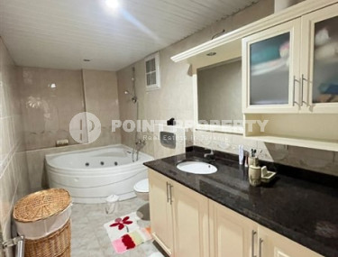 Просторная трёхкомнатная квартира в самом центре Аланьи, 130 м2-id-3791-фото-4