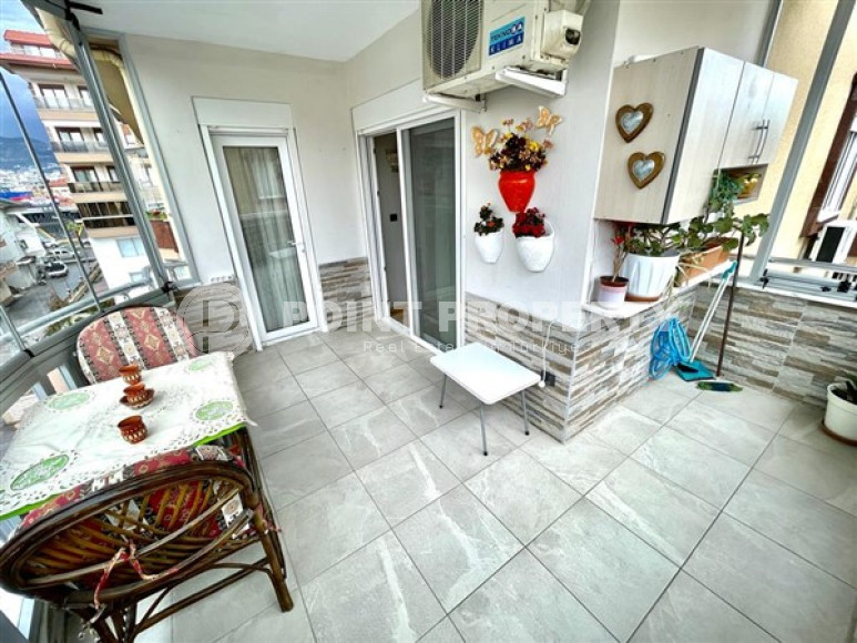 Four-room penthouse 170 m2 with three balconies and a terrace, Oba district-id-3792-photo-6