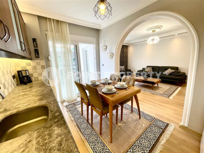Four-room penthouse 170 m2 with three balconies and a terrace, Oba district-id-3792-photo-7