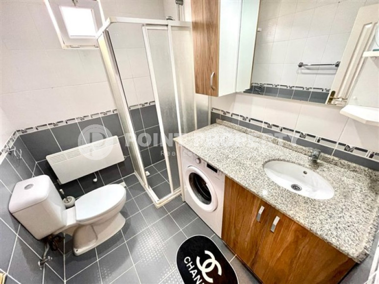 Four-room penthouse 170 m2 with three balconies and a terrace, Oba district-id-3792-photo-8