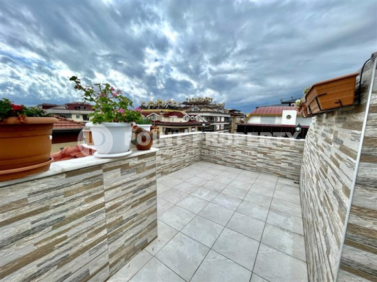 Four-room penthouse 170 m2 with three balconies and a terrace, Oba district-id-3792-photo-13