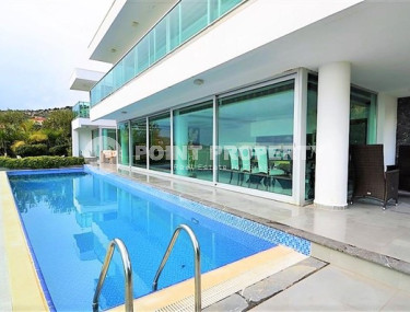 Шестикомнатная вилла с общей площадью 366 м2 и роскошным обзором в районе Аланьи, Тепе-id-3793-фото-3