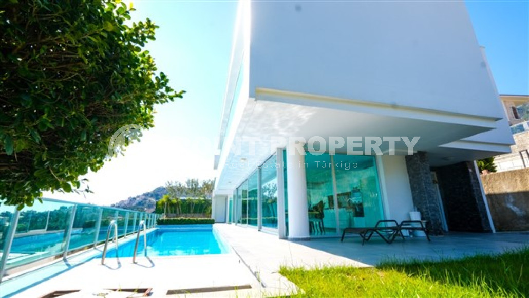 Six-room villa with a total area of 366 m2 and a luxurious view in Alanya, Tepe-id-3793-photo-4