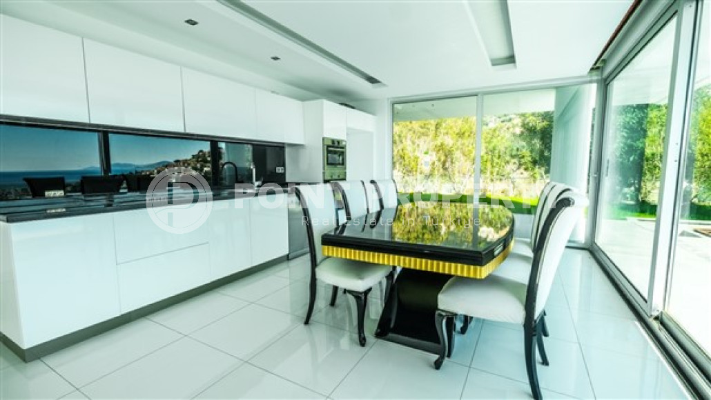 Six-room villa with a total area of 366 m2 and a luxurious view in Alanya, Tepe-id-3793-photo-6