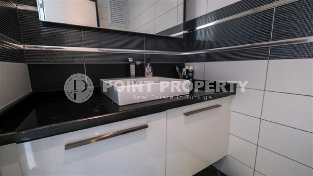 Six-room villa with a total area of 366 m2 and a luxurious view in Alanya, Tepe-id-3793-photo-10