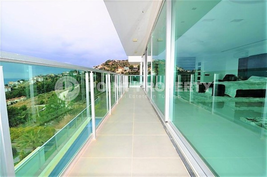 Six-room villa with a total area of 366 m2 and a luxurious view in Alanya, Tepe-id-3793-photo-16