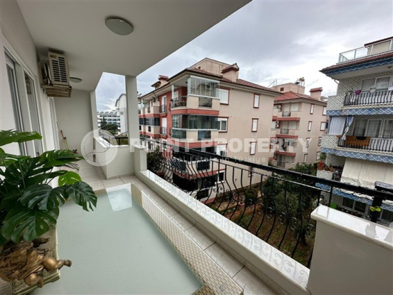 Furnished three-room apartment, 115m² 300m from the sea in Oba, Alanya-id-2742-photo-7