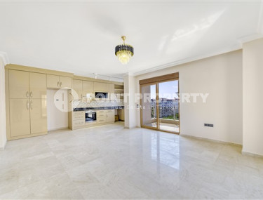 Bright, spacious apartment on the 5th floor in the cozy Kestel area.-id-3799-photo-1