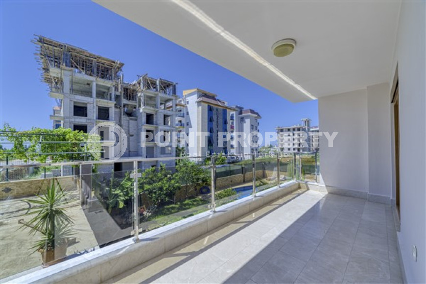 Стильная квартира с двумя спальными комнатами в 100 метрах от моря.-id-3800-фото-9