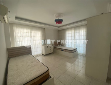 Просторная квартира 3+1 с мебелью и бытовой техникой в 200 метрах от центра района Махмутлар.-id-3801-фото-2