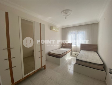 Просторная квартира 3+1 с мебелью и бытовой техникой в 200 метрах от центра района Махмутлар.-id-3801-фото-4