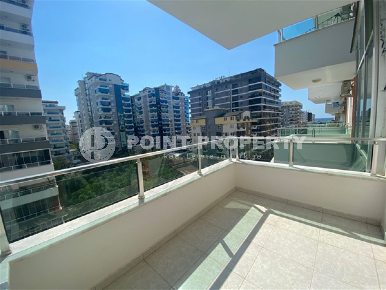 Просторная квартира 3+1 с мебелью и бытовой техникой в 200 метрах от центра района Махмутлар.-id-3801-фото-8