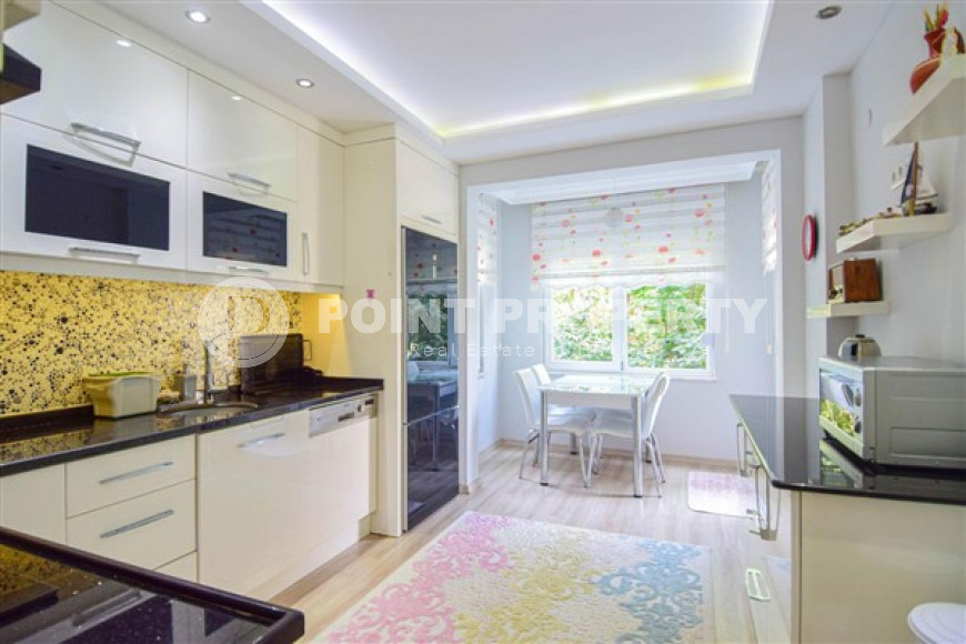 Красивый пятикомнатный дуплекс 200 м2 с двумя балконами, центр Аланьи-id-3809-фото-3