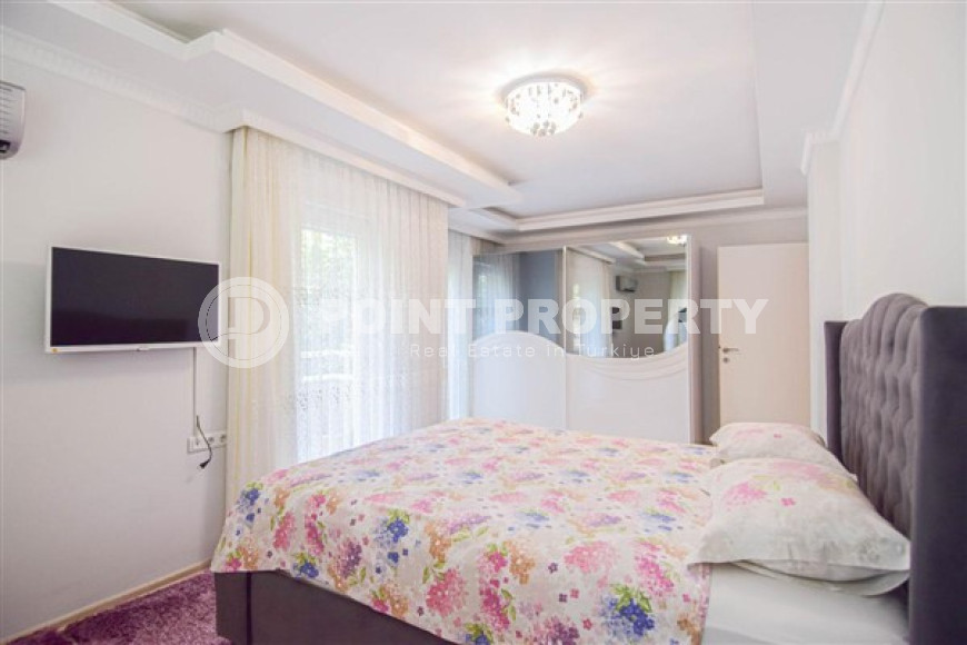 Красивый пятикомнатный дуплекс 200 м2 с двумя балконами, центр Аланьи-id-3809-фото-9