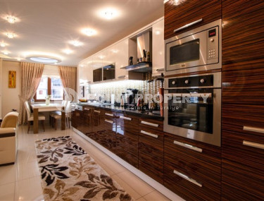 Spacious apartment of 140 m2 500 meters from the organized beaches of the Mahmutlar area-id-3812-photo-4