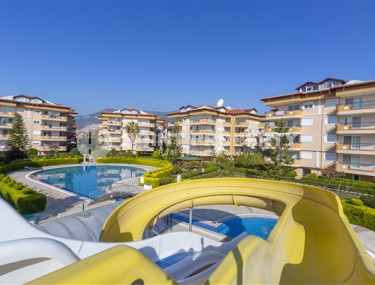 Comfortable two-level apartment 235 m2 with three balconies and furniture, Oba district-id-3814-photo-4