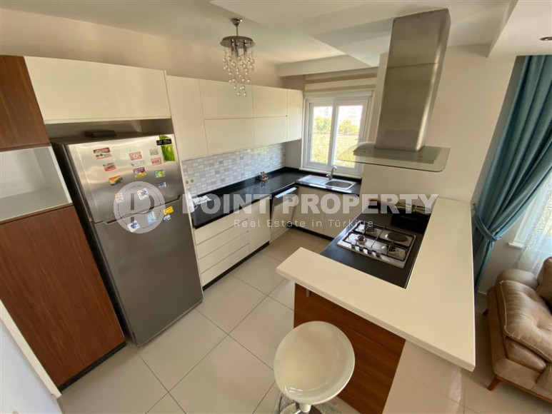 Меблированная трехкомнатная квартира в районе Кестель, 115м2. До моря 400 метров.-id-1324-фото-3