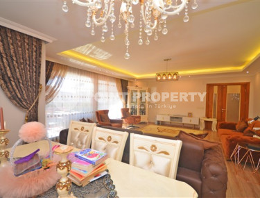 Четырёхкомнатная квартира с большой жилой площадью 200 м2, район Джикджилли-id-3815-фото-4