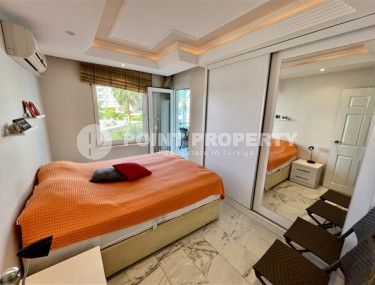 Трехкомнатные апартаменты с современным дизайном на берегу моря в районе Тосмур.-id-3820-фото-4