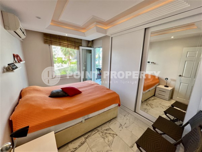 Трехкомнатные апартаменты с современным дизайном на берегу моря в районе Тосмур.-id-3820-фото-4