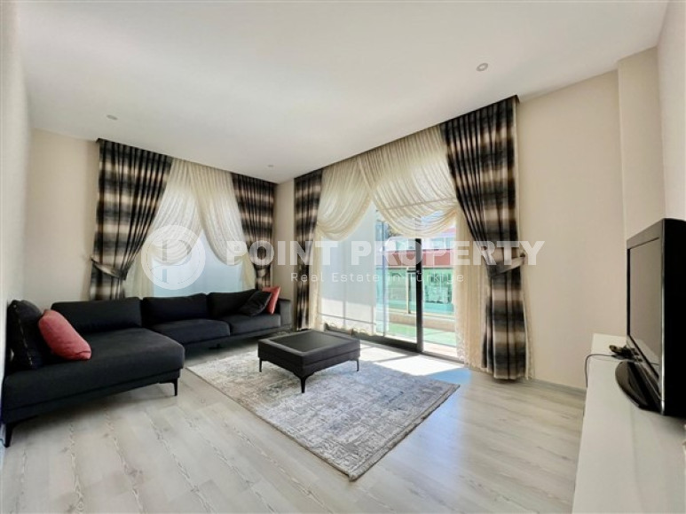 Роскошный дуплекс с видом на море в 50 метрах от пляжа в районе Каргыджак.-id-3821-фото-2