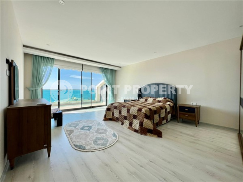 Роскошный дуплекс с видом на море в 50 метрах от пляжа в районе Каргыджак.-id-3821-фото-5