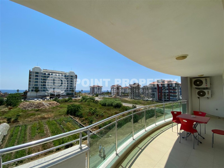 Меблированная трехкомнатная квартира в районе Кестель, 115м2. До моря 400 метров.-id-1324-фото-14