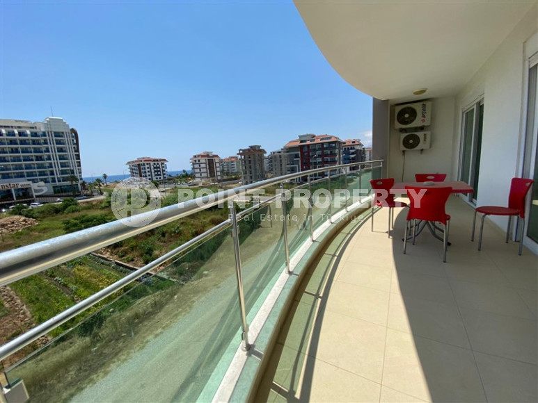 Меблированная трехкомнатная квартира в районе Кестель, 115м2. До моря 400 метров.-id-1324-фото-15