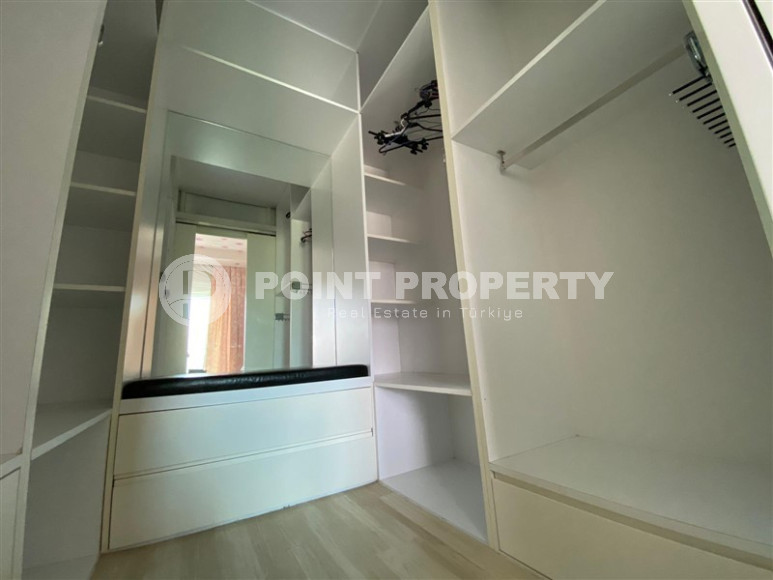 Меблированная трехкомнатная квартира в районе Кестель, 115м2. До моря 400 метров.-id-1324-фото-18