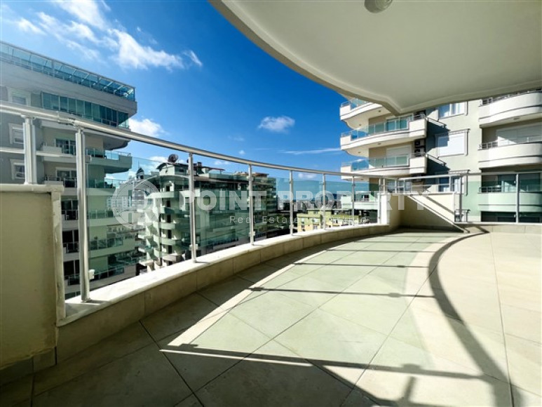 Трёхкомнатные апартаменты 130 м2 с видом на горы, район Кестель-id-3827-фото-8